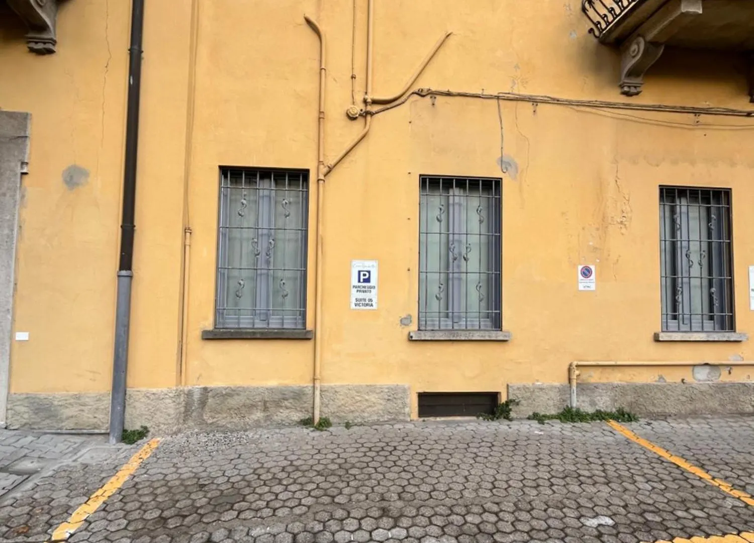 Victoria'S Suite&Spa Con Parcheggio Privato Como 0*,