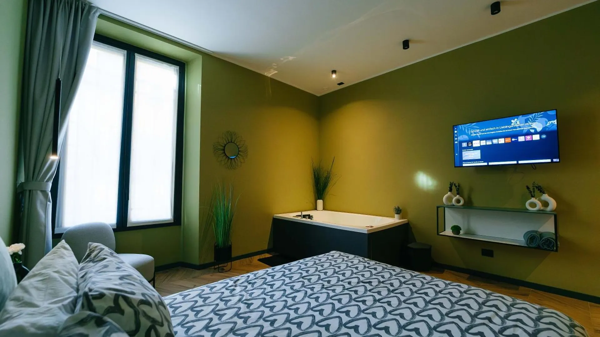 Victoria'S Suite&Spa Con Parcheggio Privato Como 0*,  Italy