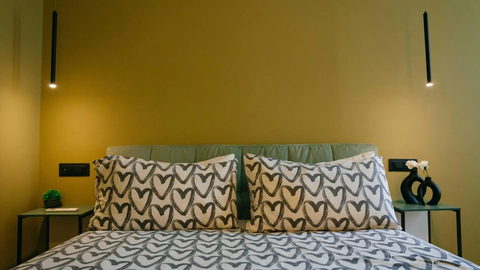 Victoria'S Suite&Spa Con Parcheggio Privato Como Apartment