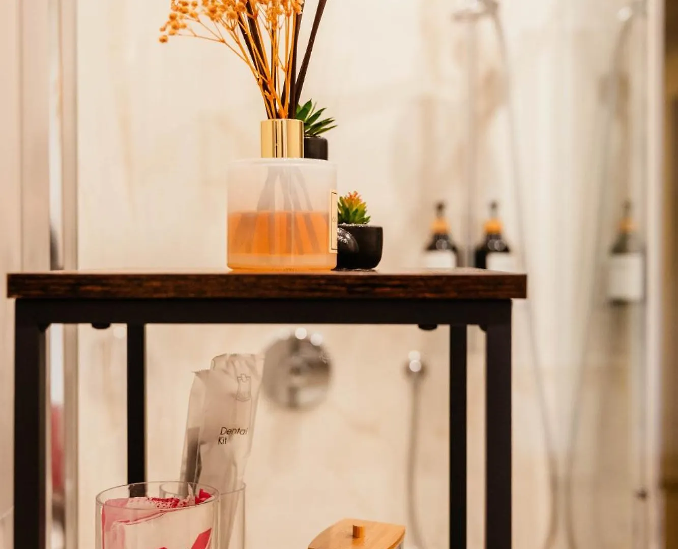 Apartment Victoria'S Suite&Spa Con Parcheggio Privato Como Italy