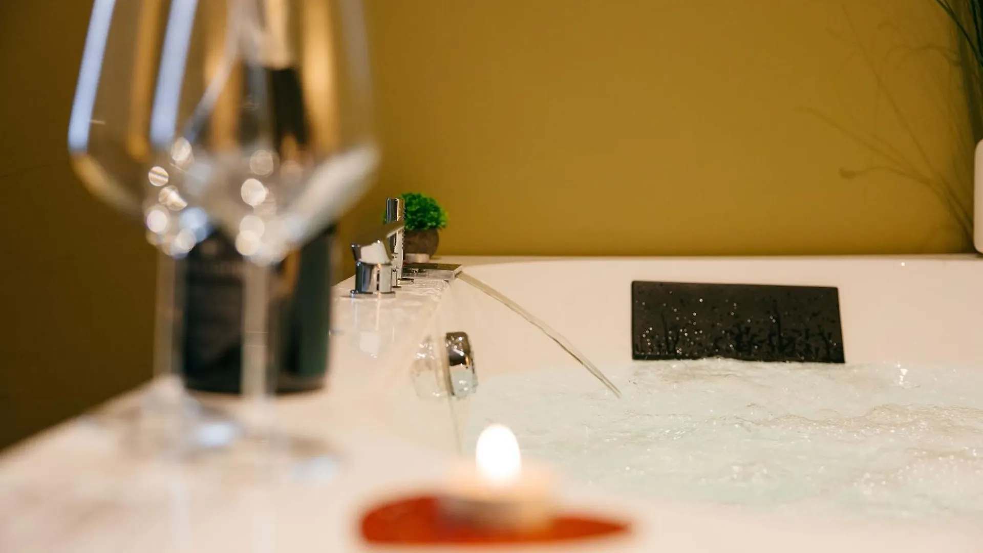 Apartment Victoria'S Suite&Spa Con Parcheggio Privato Como